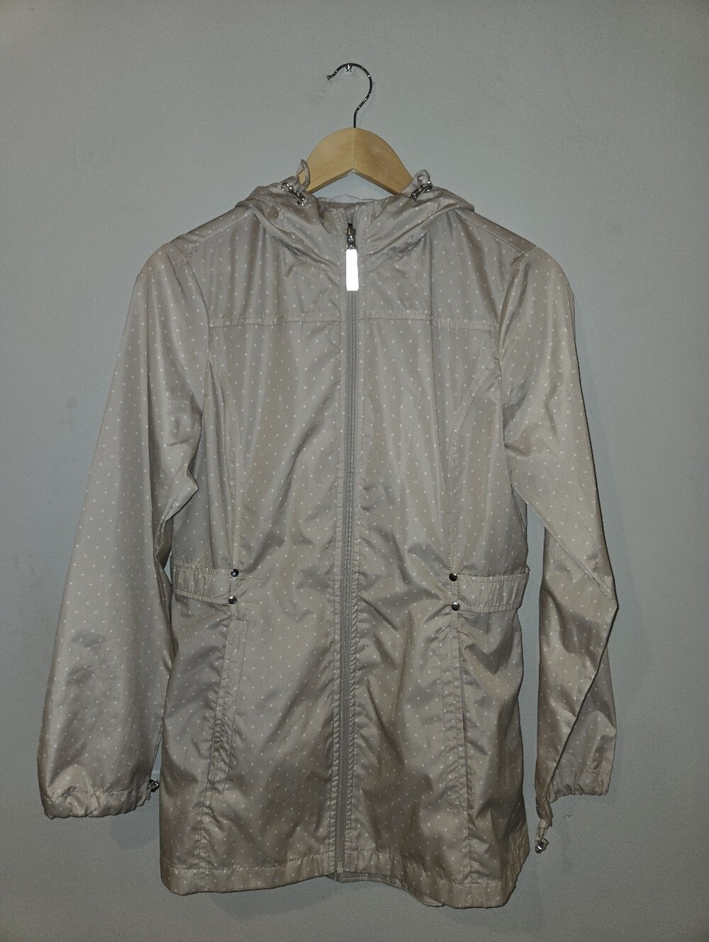 Jones New York S Tan White Polka Dot Hood Raincoat Reflective Lightweight Retro